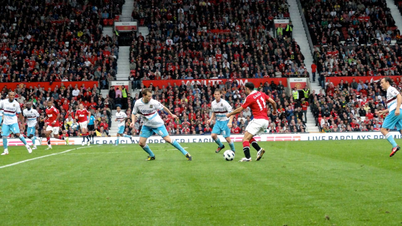 ryan giggs athlete celebrity yoga